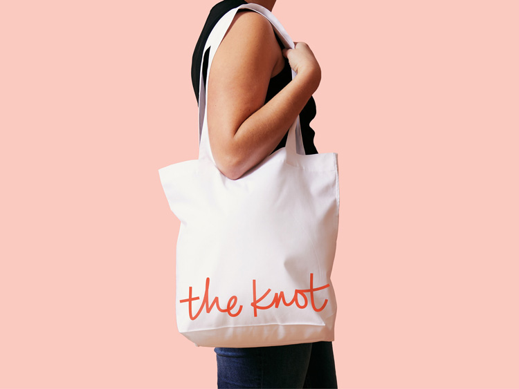 TheKnot婚禮策劃服務(wù)公司品牌形象升級(jí)改造案例，方案涉及廣告語(yǔ)和logo設(shè)計(jì) 